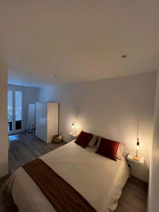 Amistat House Hotel Барселона Екстериор снимка