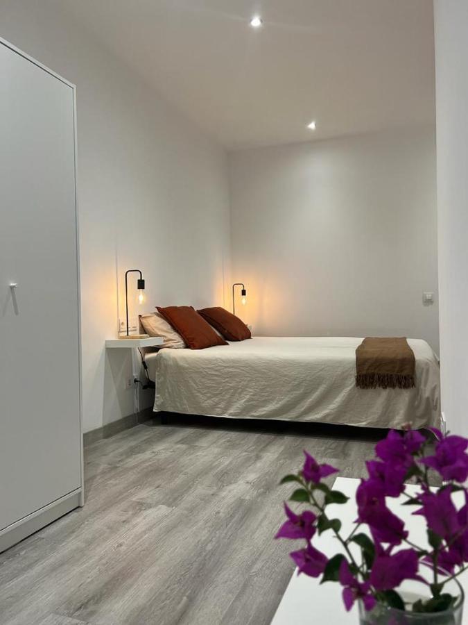Amistat House Hotel Барселона Екстериор снимка