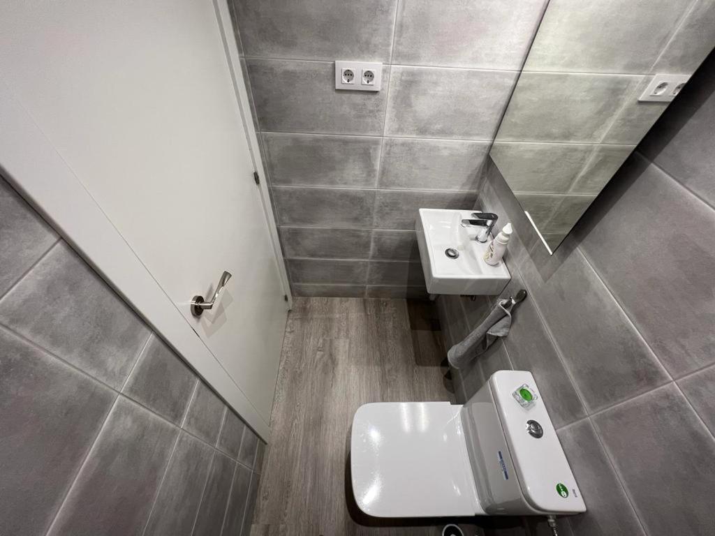 Amistat House Hotel Барселона Екстериор снимка